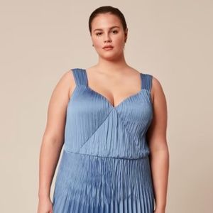 Vince V-Neck Pleated Blue Midi Slip Dress Size 2X